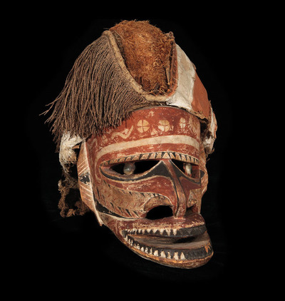 Tatanua ceremonial mask, early twentieth-century, New Ireland, Papua New Guinea.