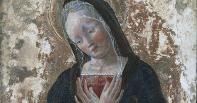 Antonio Cicognara, Fragment of the Virgin Mary from an Adoration or Annunciation (detail), about 1480, tempera and gold leaf on a gesso ground on a wood panel. Bequest of the John T. Dallas Estate; P.962.30. At Hood Museum of Art, Dartmouth.